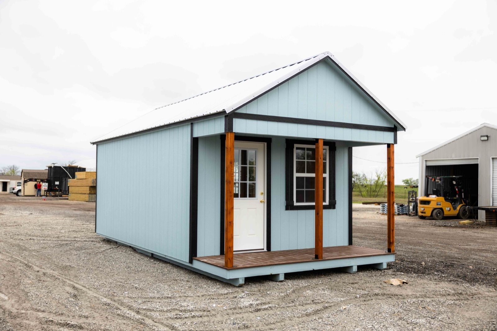 Gable roof cabin shell